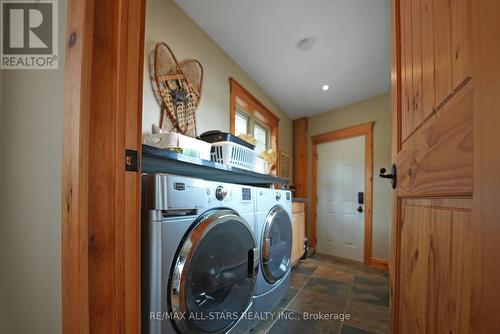 1064 Green Gables Rd, Minden Hills, ON - Indoor Photo Showing Laundry Room