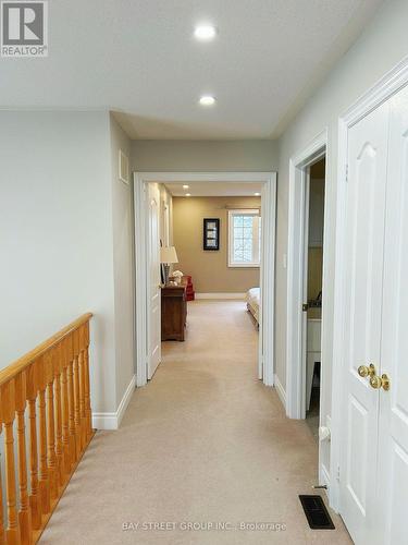 #15 -320 Ravineview Dr, Vaughan, ON - Indoor Photo Showing Other Room