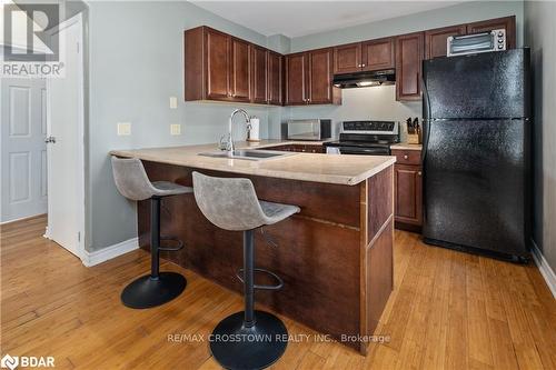 154 Ardagh Road, Barrie, ON - Indoor Photo Showing Kitchen With Double Sink