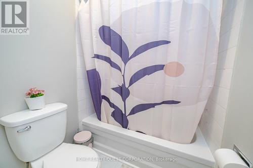 #165 -99 Bristol Rd E, Mississauga, ON - Indoor Photo Showing Bathroom