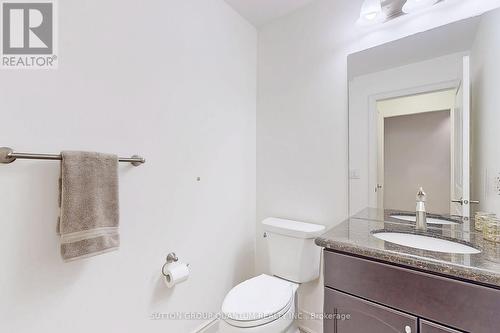 #304 -205 Lakeshore Rd W, Oakville, ON - Indoor Photo Showing Bathroom