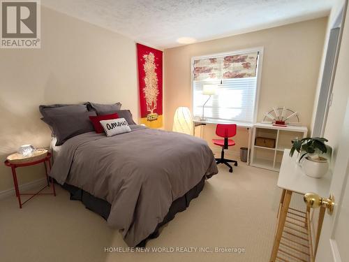#29 -10 Isherwood Ave, Cambridge, ON - Indoor Photo Showing Bedroom