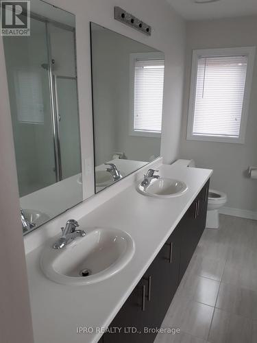 1071 Cole Street, Innisfil, ON - Indoor Photo Showing Bathroom