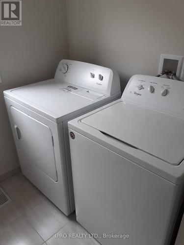 1071 Cole Street, Innisfil, ON - Indoor Photo Showing Laundry Room