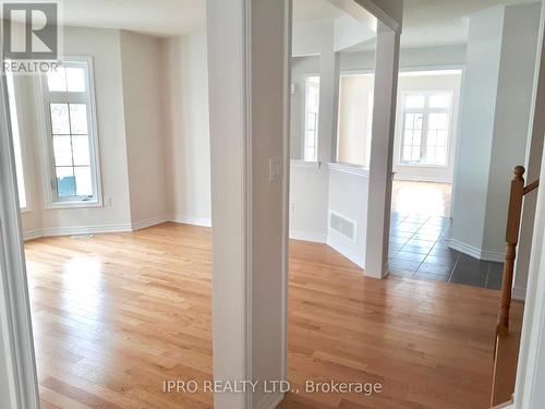 1071 Cole St, Innisfil, ON - Indoor Photo Showing Other Room