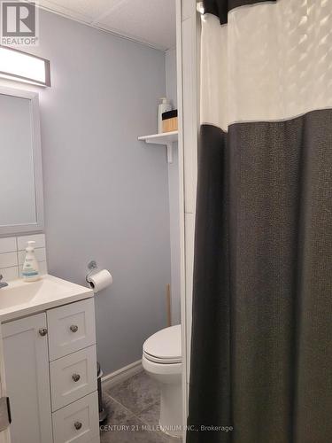 11 Farwell Avenue, Wasaga Beach, ON - Indoor Photo Showing Bathroom