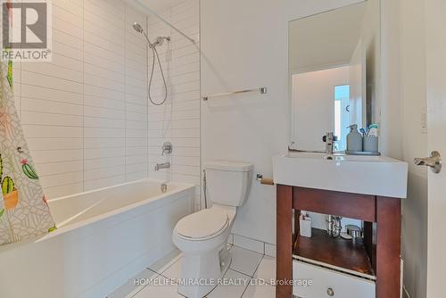 1609 - 840 Queens Plate Drive, Toronto, ON - Indoor Photo Showing Bathroom