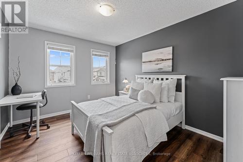 420 Zuest Cres, Milton, ON - Indoor Photo Showing Bedroom