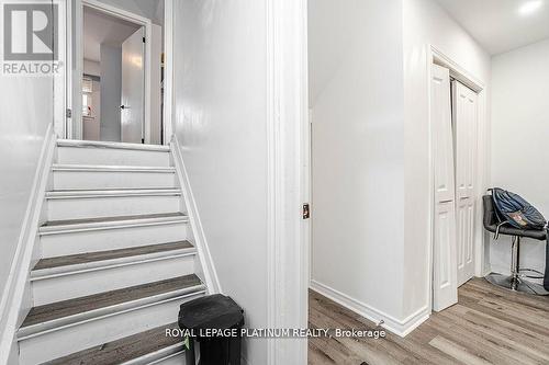 430 Ginger Dwns, Mississauga, ON - Indoor Photo Showing Other Room
