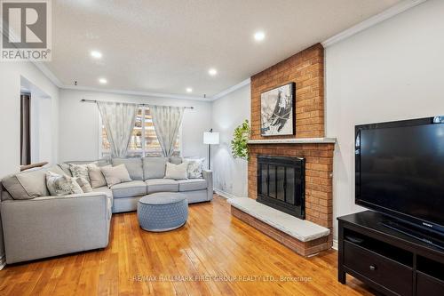 1516 Boyne Crt, Pickering, ON - Indoor Photo Showing Living Room With Fireplace