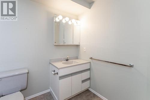 122 801 Preston Road, Prince George, BC - Indoor Photo Showing Bathroom
