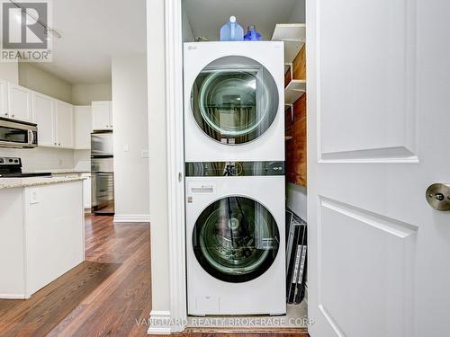 #A33 -281 Woodbridge Ave, Vaughan, ON - Indoor Photo Showing Laundry Room