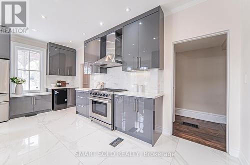 117 Main Unionville Street, Markham, ON - Indoor Photo Showing Kitchen With Upgraded Kitchen
