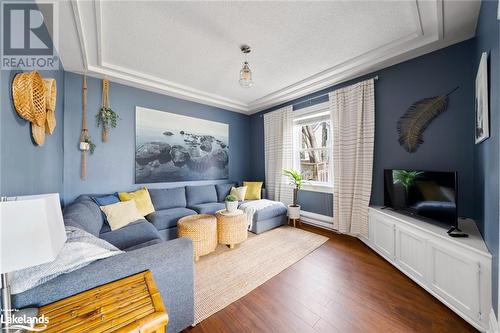 126 Gibson Street, Parry Sound, ON - Indoor Photo Showing Living Room