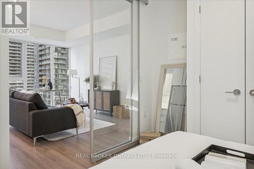 #2201 -357 King St W, Toronto, ON - Indoor Photo Showing Other Room