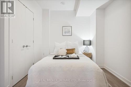 2201 - 357 King Street W, Toronto, ON - Indoor Photo Showing Bedroom