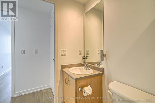 #2806 -281 Mutual St, Toronto, ON - Indoor Photo Showing Bathroom