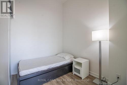 #404 -20 Edward St, Toronto, ON - Indoor Photo Showing Bedroom