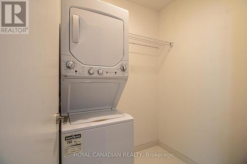#404 -20 Edward St, Toronto, ON - Indoor Photo Showing Laundry Room