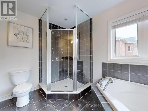 61 Bush Ridges Avenue, Richmond Hill, ON - Indoor Photo Showing Bathroom