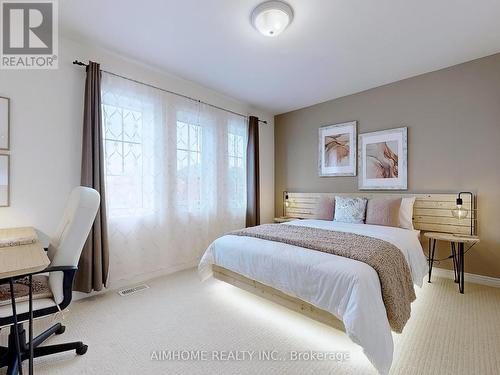 61 Bush Ridges Avenue, Richmond Hill, ON - Indoor Photo Showing Bedroom
