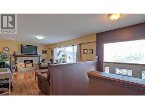 605 Perry Road, Kelowna, BC - Indoor With Fireplace