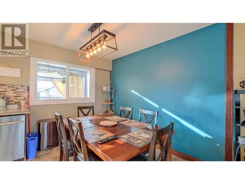 605 Perry Road, Kelowna, BC - Indoor Photo Showing Dining Room