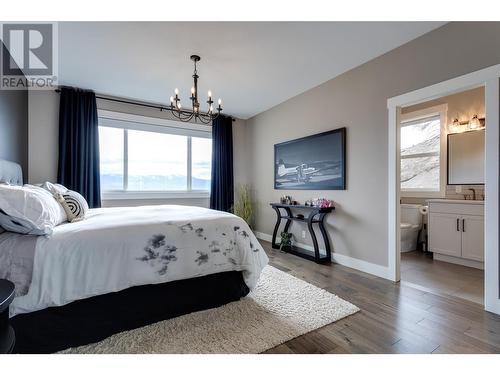 2604 Crown Crest Drive, West Kelowna, BC - Indoor Photo Showing Bedroom