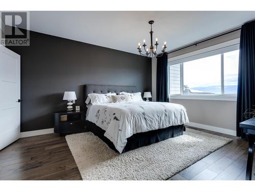 2604 Crown Crest Drive, West Kelowna, BC - Indoor Photo Showing Bedroom