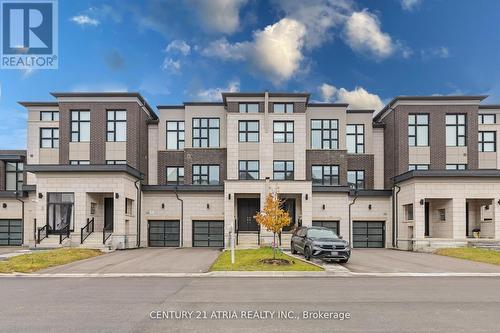 12 Hilts Drive, Richmond Hill, ON - Outdoor With Facade