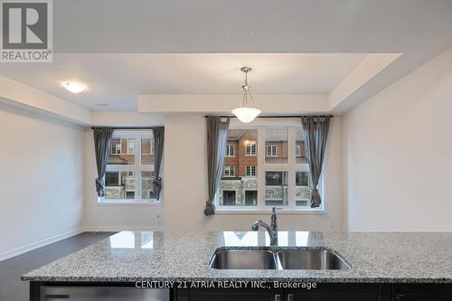 12 Hilts Dr, Richmond Hill, ON - Indoor Photo Showing Kitchen With Double Sink