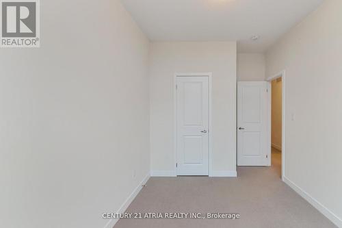 12 Hilts Drive, Richmond Hill, ON - Indoor Photo Showing Other Room