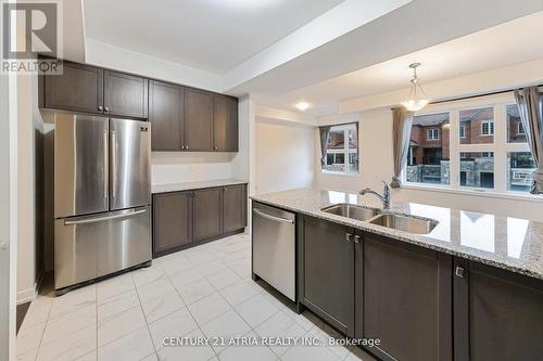 12 Hilts Dr, Richmond Hill, ON - Indoor Photo Showing Kitchen With Stainless Steel Kitchen With Double Sink
