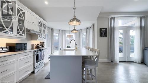 509 Alma Street, Walkerton, ON - Indoor Photo Showing Kitchen With Upgraded Kitchen