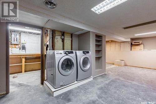 403 28Th Street W, Saskatoon, SK - Indoor Photo Showing Laundry Room