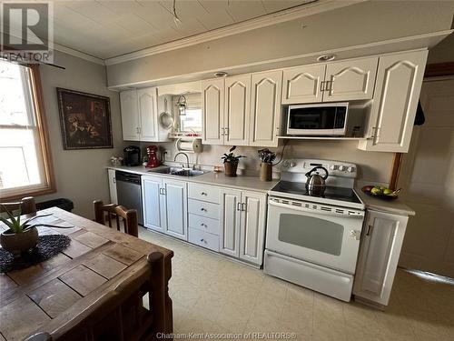 75 / 79 Grant Street, Chatham, ON - Indoor Photo Showing Kitchen With Double Sink