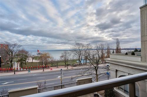 1477 Lakeshore Road|Unit #305, Burlington, ON - Outdoor With View