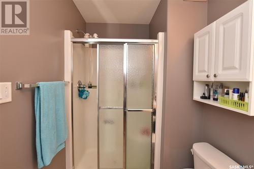 2077 Broder Street, Regina, SK - Indoor Photo Showing Bathroom