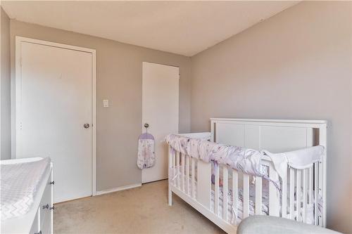 33 Rochelle Avenue|Unit #58, Hamilton, ON - Indoor Photo Showing Bedroom