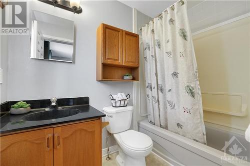 Primary ensuite bath - 824 Russett Drive, Arnprior, ON - Indoor Photo Showing Bathroom