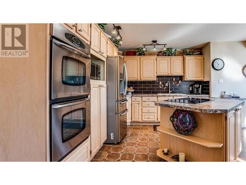130 Overlook Place, Vernon, BC - Indoor Photo Showing Kitchen