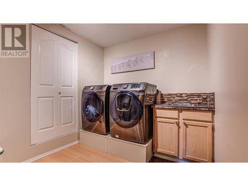130 Overlook Place, Vernon, BC - Indoor Photo Showing Laundry Room