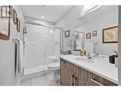 3090 Burtch Road Unit# 116, Kelowna, BC - Indoor Photo Showing Bathroom