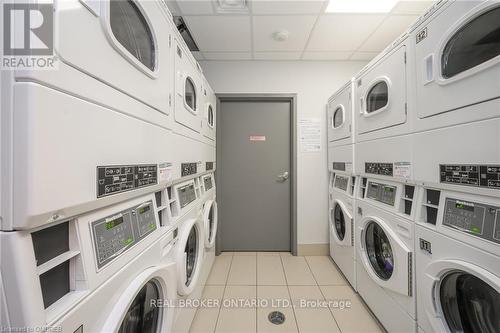 111 - 77 Leland Street, Hamilton, ON - Indoor Photo Showing Laundry Room