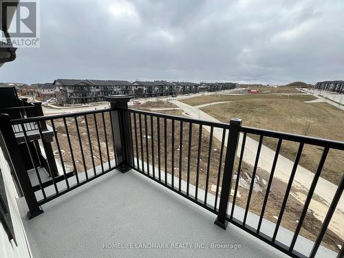8 Lomond Lane, Kitchener, ON - Outdoor With View