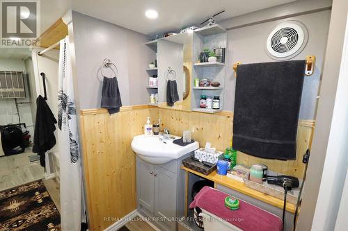 24 Oakley Lane, Tweed, ON - Indoor Photo Showing Bathroom