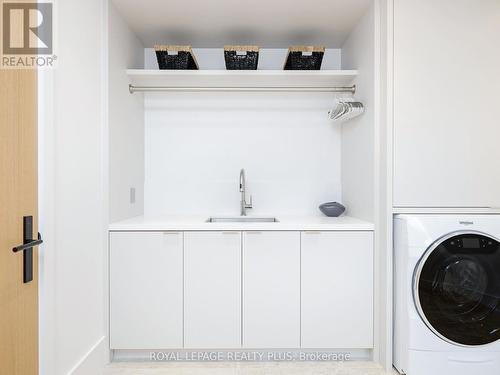 5046 Wellington 125 Rd, Erin, ON - Indoor Photo Showing Laundry Room