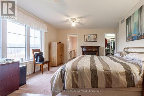 5101 Mount Nemo Crescent, Burlington, ON - Indoor Photo Showing Bedroom