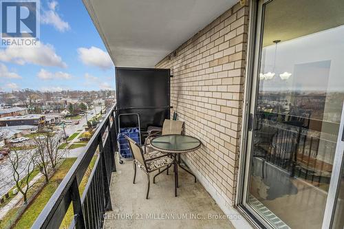 907 - 1100 Caven Street, Mississauga, ON - Outdoor With Exterior