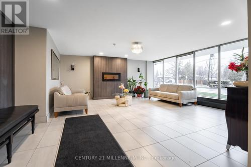#907 -1100 Caven St, Mississauga, ON - Indoor With Fireplace